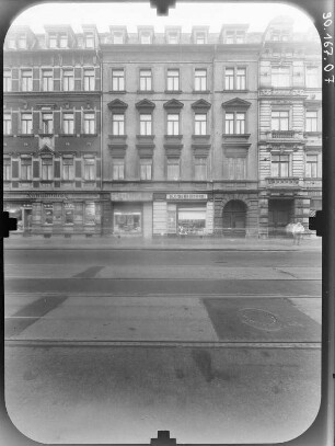 Dresden-Neustadt, Bautzner Straße 50. Wohnhaus mit Läden (um 1885). Straßenfront