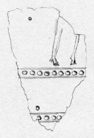 Fragment eines Blechs. Von der Darstellung erhalten sind die Vorderbeine eines Rehs (?) ...