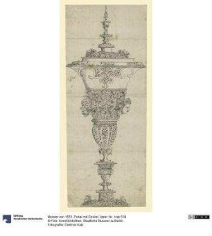 Pokal mit Deckel