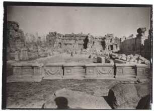 Nordbassin, Baalbek: Ansicht von Westen