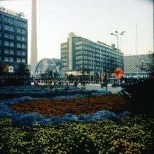 Blick auf den Alexanderplatz in Berlin (Ost)