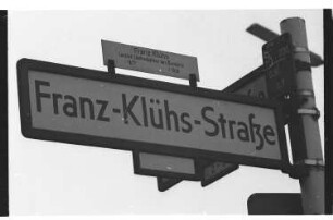 Kleinbildnegativ: Franz-Klühs-Straße, 1983