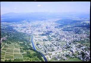 Lörrach: Gesamtansicht von Riehen aus [Luftbild]
