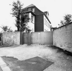 Karben, Westliche Ringstraße 13