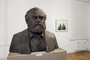 Karl Marx, Büste