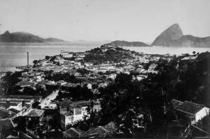 Rio de Janeiro : Blick von einer Anhöhe auf Rio de Janeiro und den Zuckerhut