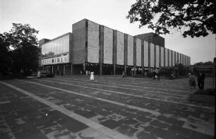 Mannheim: Nationaltheater; Außenansicht von Südwest