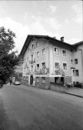 Hindelang: Bemaltes Gasthaus Sonne
