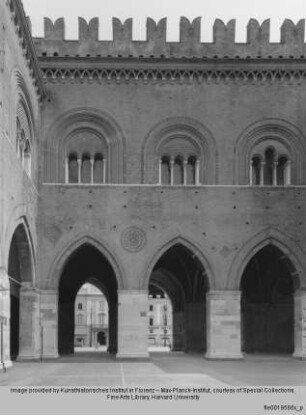 Palazzo del Comune, Il Gotico, Piacenza