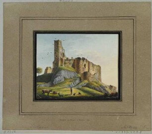 Die Burgruine Stolpen in der Sächsischen Schweiz von Westen auf den Basaltsäulenfelsen, links der Siebenspitzenturm