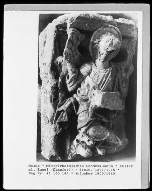 Relief mit Engel