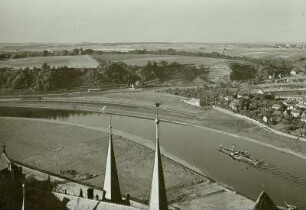 Meißen. Blick vom Burgberg über die Elbe nach Norden
