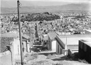 Athen: Straße zum Lykavittos