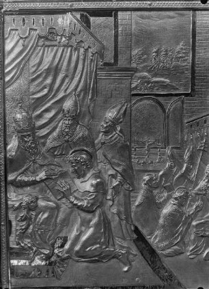 Bonifatiusschrein — 1. Längsseite — Bonifatius wird zum Priester geweiht