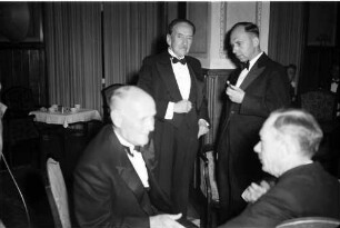 Bad Schachen: vorn: Gerhard Domagk und Henrik Dam sitzend, stehend: Hans v. Euler-Chelpin, H. Athenstaedt