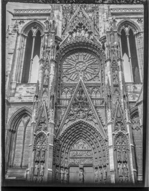 Kathedrale, Portal und Rundfenster