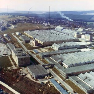VEB Werk für Technisches Glas auf dem Industriegelände "Am Vogelherd" in Ilmenau-Unterpörlitz : Blickrichtung Nordwesten