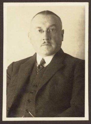 Carlshausen, Walter Buderus, von, Dr.