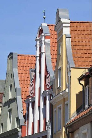 Stralsund - Hausgiebel : Hausgiebel in der Altstadt. Aufgenommen am 21. April 2011 in Stralsund