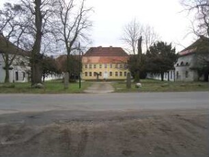 Blumberg, Casekow, Schönower Straße 1 & 2 & 3, Luckower Damm 3