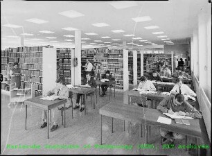 Lesesaal der Bibliothek der Literaturabteilung (LA)