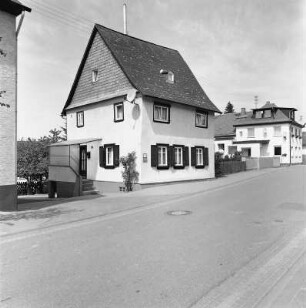 Rüdesheim, Rüdesheimer Straße 24