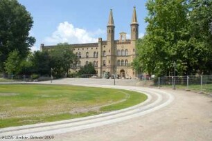Diakonissenkrankenhaus Bethanien mit Kapelle und Wohnhäusern; Berlin, Friedrichshain-Kreuzberg