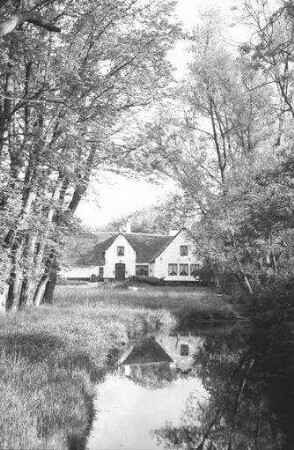 Garding: Friesengutshof, Parkansicht mit Teich