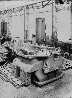 Gehäuse einer 10000-PS-Dampfturbine : Technikgeschichte | Industrie und Technik | Dampfmaschinen (Abwärmekraftmaschinen, Locomobile)