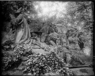 Baden-Baden Spitalkirche Alter Friedhof Ölberg (gotisches Gruppenbild in Stein)