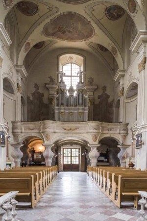 Katholische Kirche des Erzengels Michael und Sankt Johannes der Täufer, Jezno, Litauen
