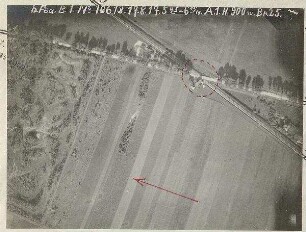 Bahnübergang ca. 800 m nördlich Bahnhof Schleißheim (mit Einzeichnung) (900 m)