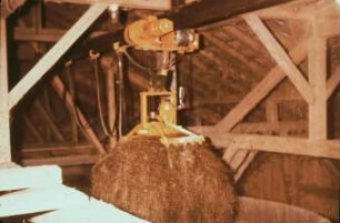 Fotografie: Ein- und Auslagerungstechnik, Greiferanlage, Lagertechnik