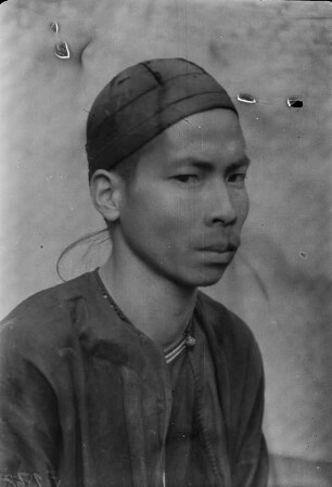 Mann mit Kappe (Deutsche Ostasien-Expedition 1937/1939)