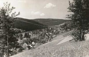 Zwota, Stadtansicht mit Kirche