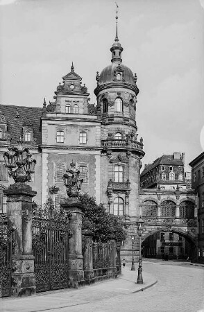 Dresden-Altstadt. Residenzschloss. Südflügel und Übergang zum Taschenbergpalais