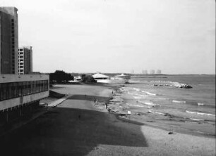Neptun [Badeort]: Strand mit Hotel