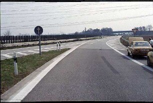 Ausfahrt aus Tangente Südost (Heilbronn Richtung Heidelberg) zu Nebenfahrbahn Süd (Mannheim Richtung Heidelberg)