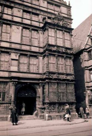 Hannover: Leibnizhaus, Erker seitlich gesehen