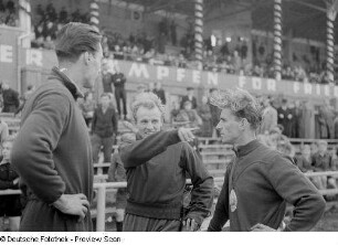 Porträt von Leichtathleten im Bruno-Plache-Stadion