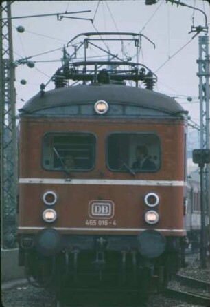 Stuttgart Bad Cannstatt Vorortgleis Lok elTw 465 016