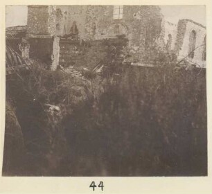 Foto der zerstörten Kirche von Mametz