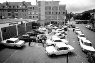 Freiburg: Tag der offenen Tür; Autohaus Schultz; aufgestellte BMW, von oben