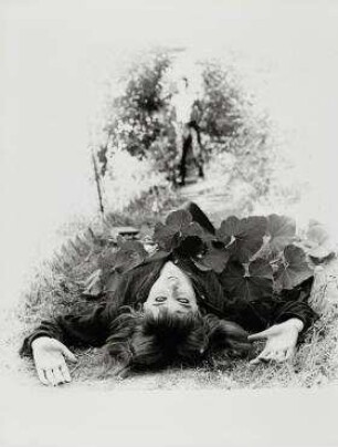 Ohne Titel (Vali Myers und Daniel im Garten, Paris)