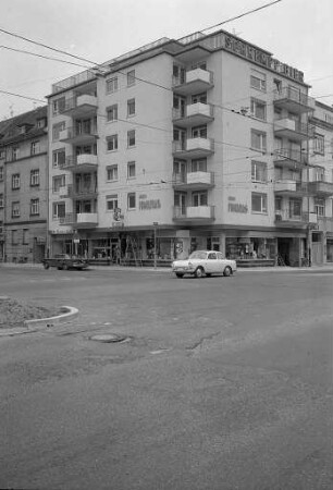 Baufertigstellung des Eckgebäudes Ebertstraße 16 a/Ecke Karlstraße.