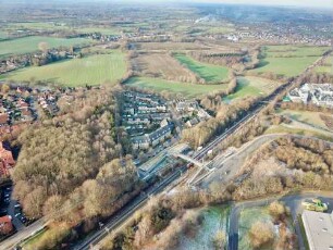 Ahrensburg: Luftbild des Bahnhofs Gartenholz