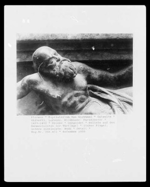 Paradiestür — Reliefs auf den Rahmenleisten der Türflügel — linker Flügel, untere Querleiste: Noah