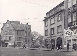 Wall, Anfang. Detmold. Blick vom Hornschen Tor, links die ersten Häuser der damaligen Weinbergstraße