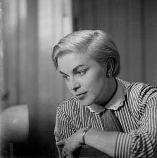 Porträt der Kammersängerin Elisabeth Lindermeyer