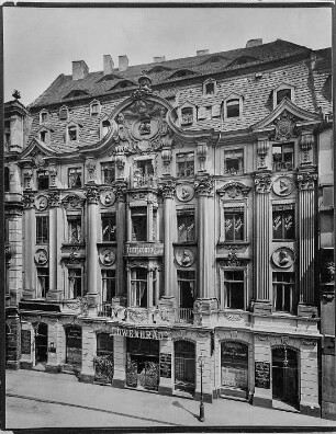Gaststätte Löwenbräu im Palais de Saxe